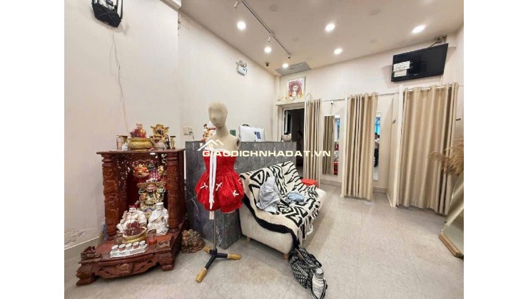 BÁN NHÀ MẶT TIỀN ĐƯỜNG 8M, THÔNG RA CẦU XÉO,TÂN PHÚ. DT 65M2 CHỈ HƠN 7 TỶ. LH:0988832867.